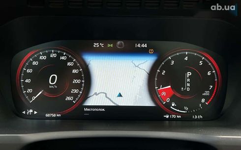 Volvo XC90 2017 - фото 18