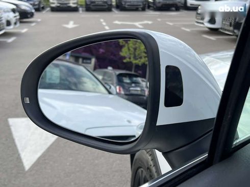Volkswagen Touareg 2017 - фото 18