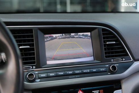 Hyundai Elantra 2018 - фото 19