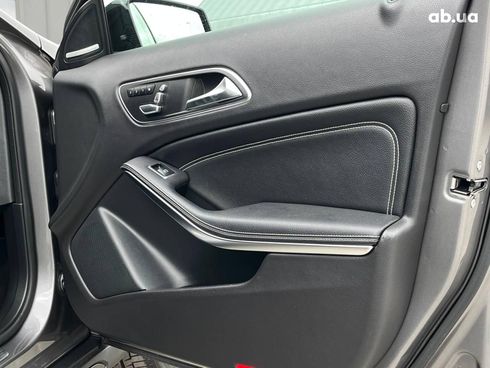 Mercedes-Benz GLA-Класс 2019 серый - фото 16