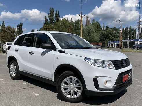 Suzuki Vitara 2021 - фото 9
