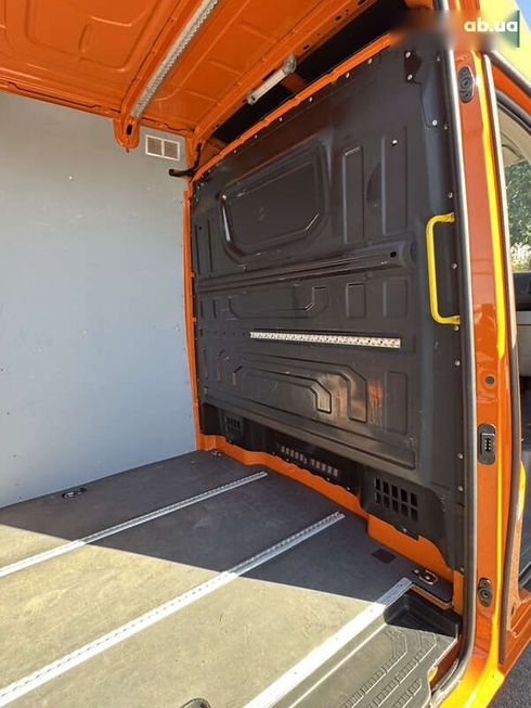 Volkswagen Crafter 2021 - фото 29