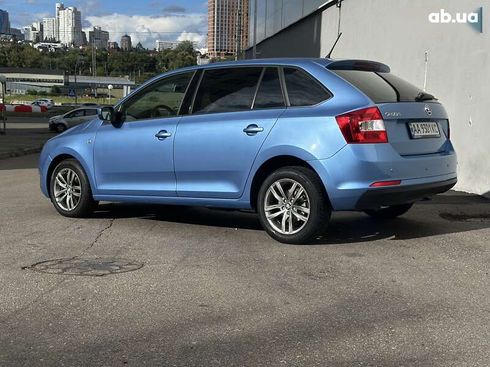 Skoda Spaceback 2015 - фото 17