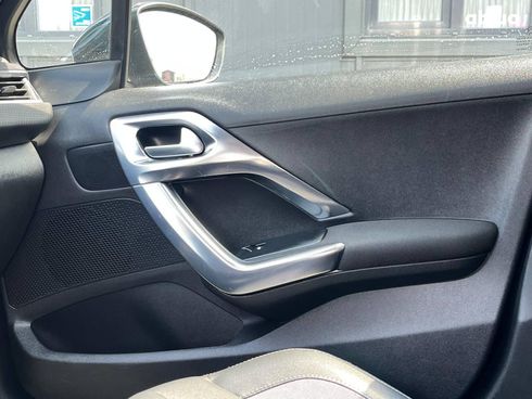 Peugeot 2008 2018 серый - фото 23