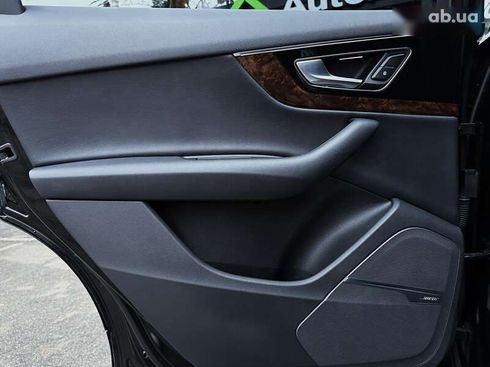 Audi Q7 2018 - фото 30