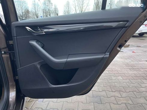 Skoda Octavia 2019 - фото 27