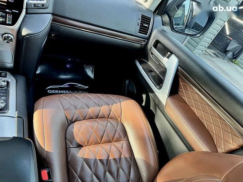 Toyota Land Cruiser 2016 - фото 19
