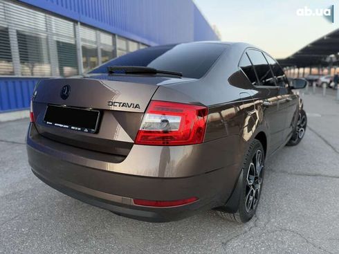 Skoda Octavia 2018 - фото 5
