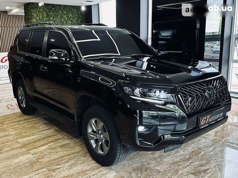 Toyota Land Cruiser Prado 2019 - фото 3