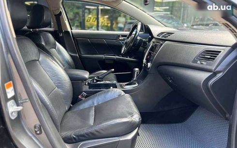 Suzuki Kizashi 2010 - фото 16