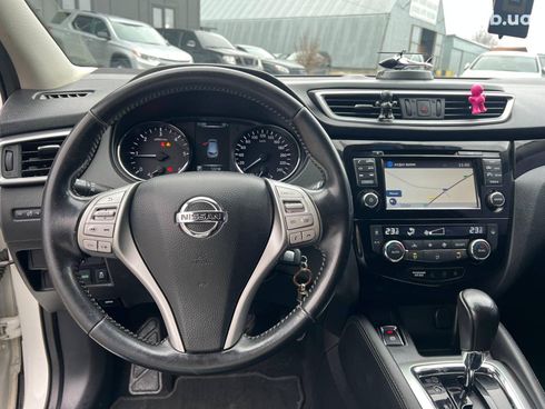 Nissan Qashqai 2017 белый - фото 23
