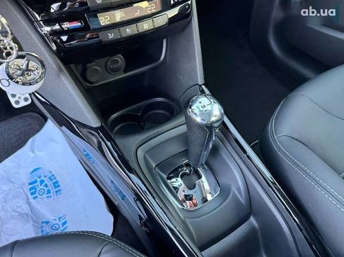 Peugeot 2008 2015 - фото 15