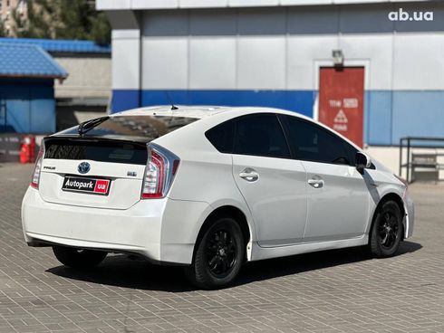 Toyota Prius 2012 белый - фото 5