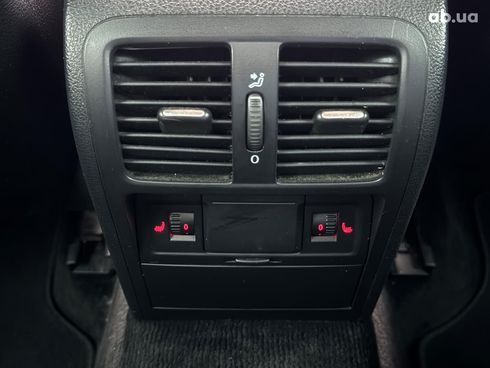 Volkswagen Passat 2006 черный - фото 35