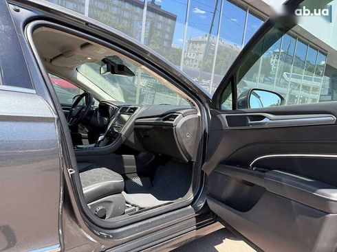 Ford Mondeo 2018 - фото 17