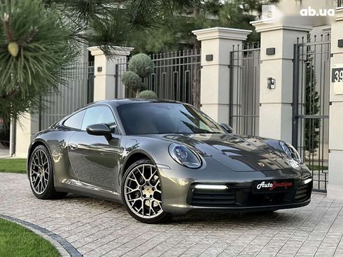 Porsche 911 2019 - фото 26