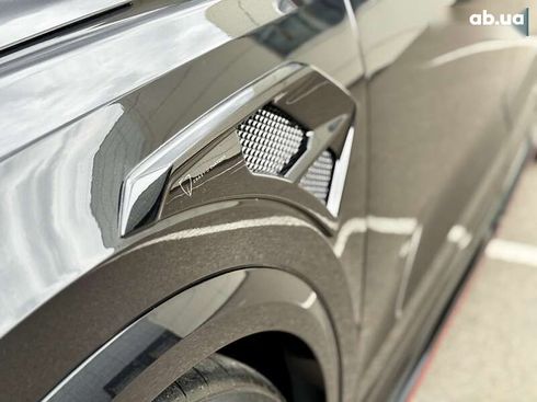 Audi RS Q8 2020 - фото 17
