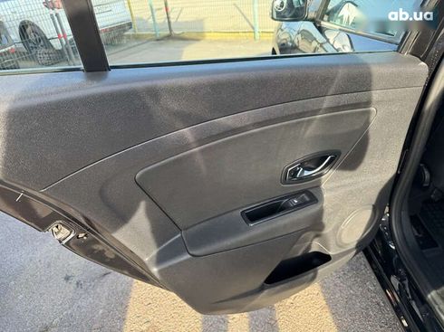 Renault Megane 2015 - фото 25