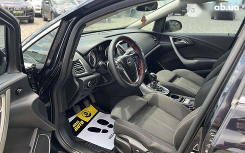 Opel Astra 2011 - фото 9