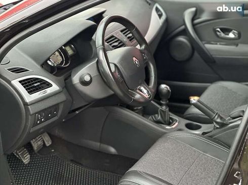 Renault Megane 2013 - фото 12