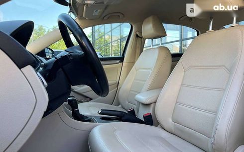 Volkswagen Passat 2015 - фото 11