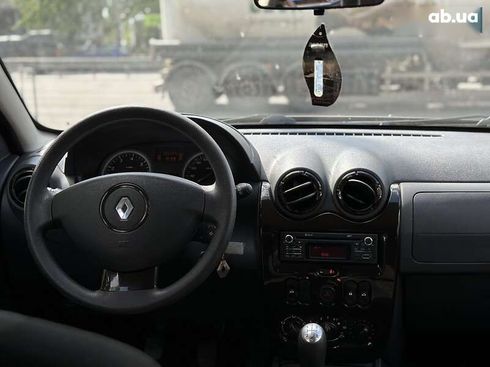 Renault Duster 2012 - фото 15