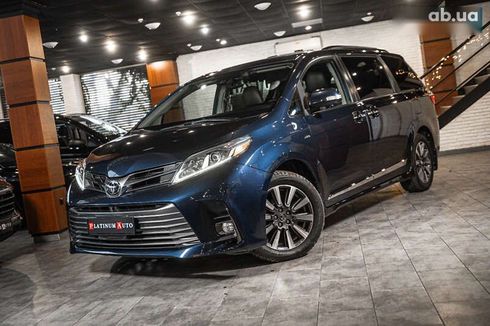 Toyota Sienna 2018 - фото 2