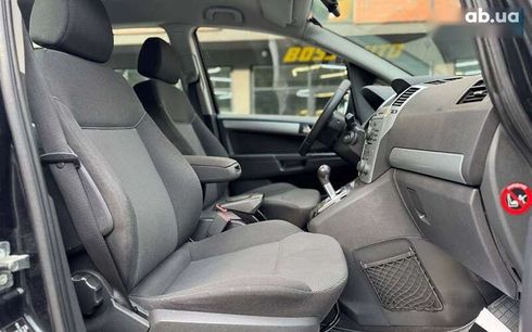 Opel Zafira 2013 - фото 15
