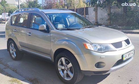 Mitsubishi Outlander XL 2008 - фото 2