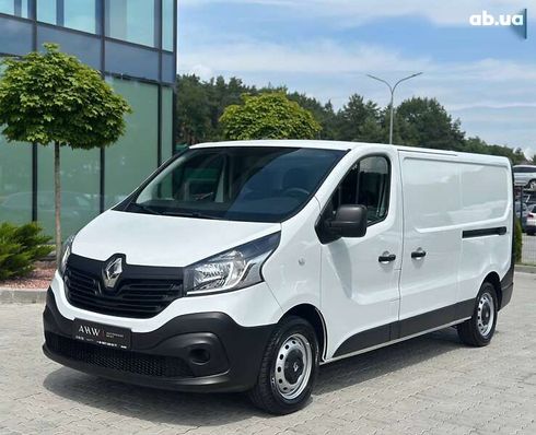 Renault Trafic 2019 - фото 10