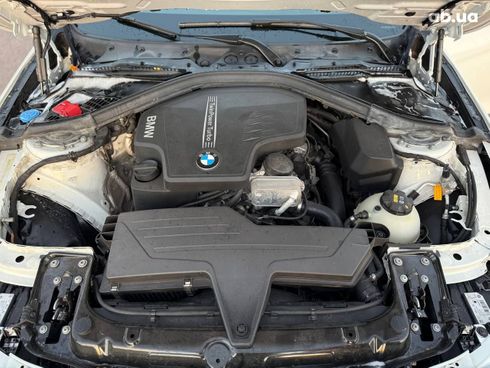 BMW 3 серия 2018 белый - фото 7