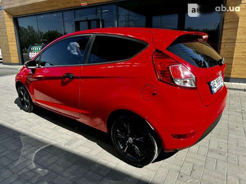 Ford Fiesta 2013 - фото 13