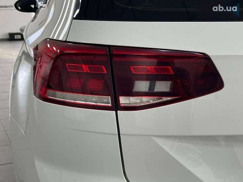 Volkswagen Passat 2020 - фото 10