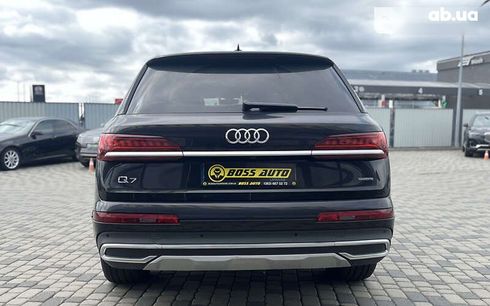 Audi Q7 2020 - фото 6