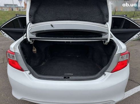 Toyota Camry 2014 - фото 24