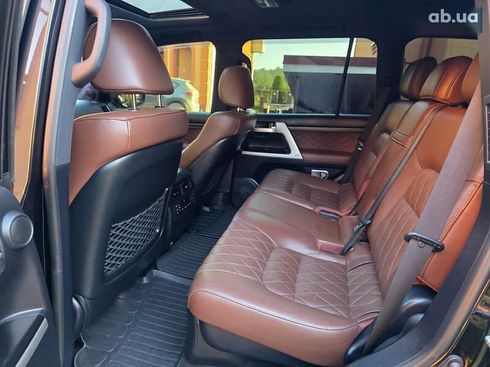 Toyota Land Cruiser 2018 - фото 28