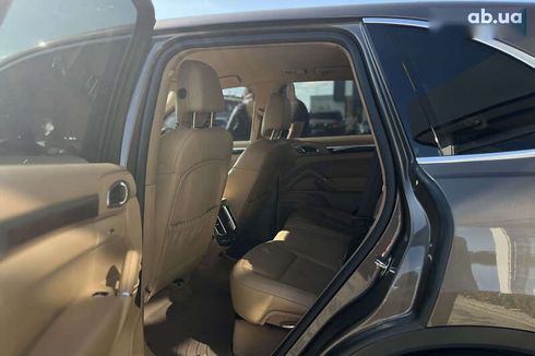 Porsche Cayenne 2013 - фото 15