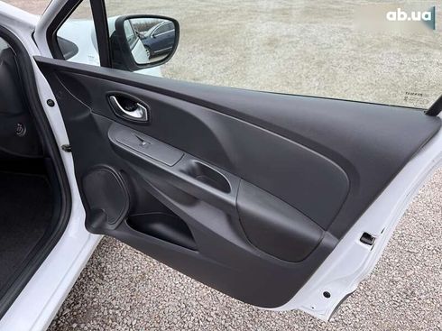 Renault Clio 2016 - фото 17