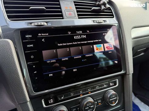 Volkswagen e-Golf 2020 - фото 22