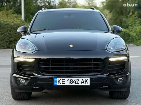 Porsche Cayenne 2017 - фото 16