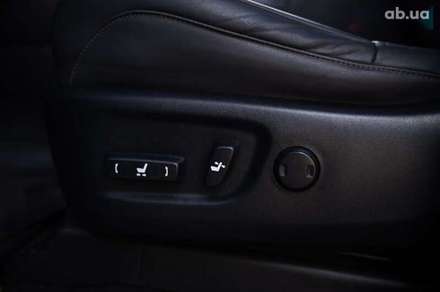 Lexus GX 2020 - фото 20
