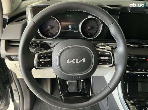 Kia Carnival 2023 - фото 15