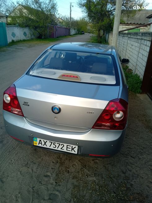 Geely MK 2013 серебристый - фото 8