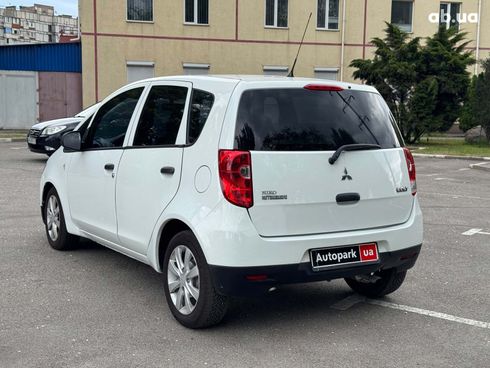 Mitsubishi Colt 2010 белый - фото 3