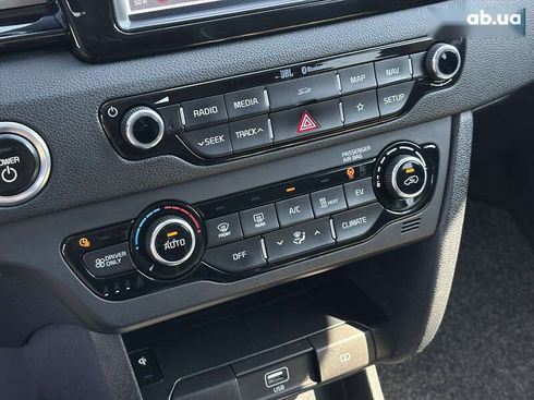 Kia Niro 2019 - фото 15