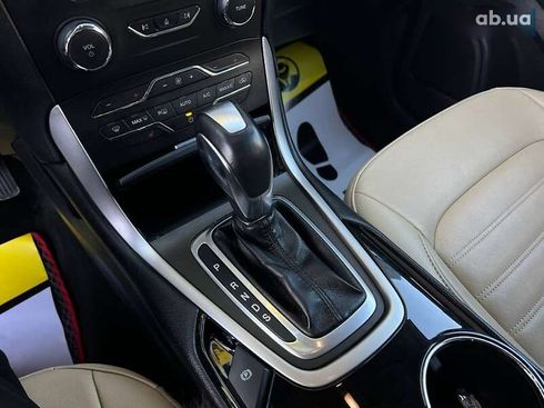 Ford Edge 2018 - фото 19