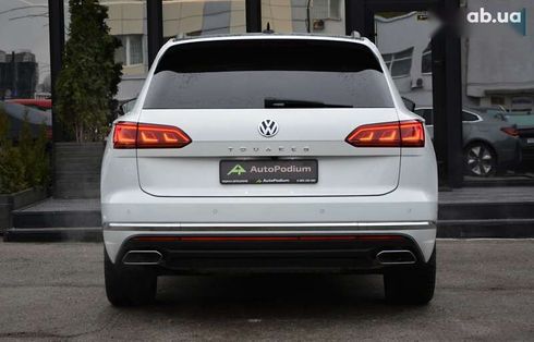 Volkswagen Touareg 2019 - фото 13