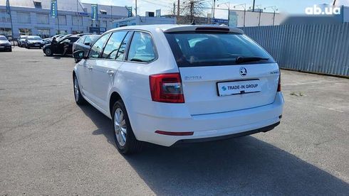 Skoda Octavia 2019 - фото 30