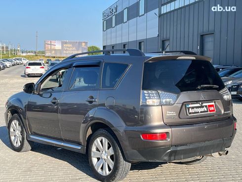 Mitsubishi Outlander 2010 коричневый - фото 39