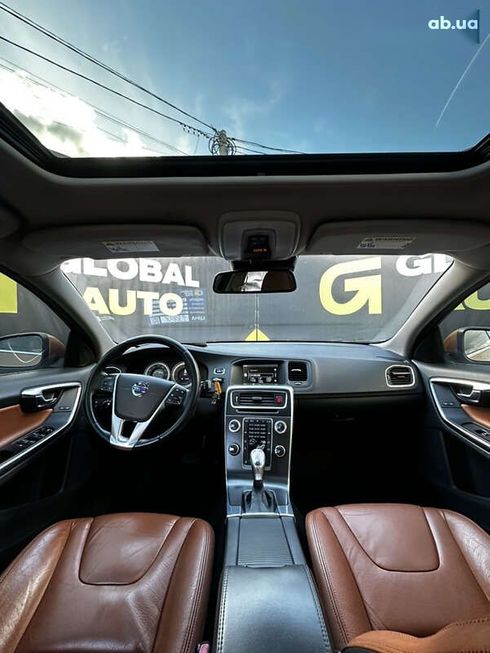 Volvo S60 2013 - фото 21